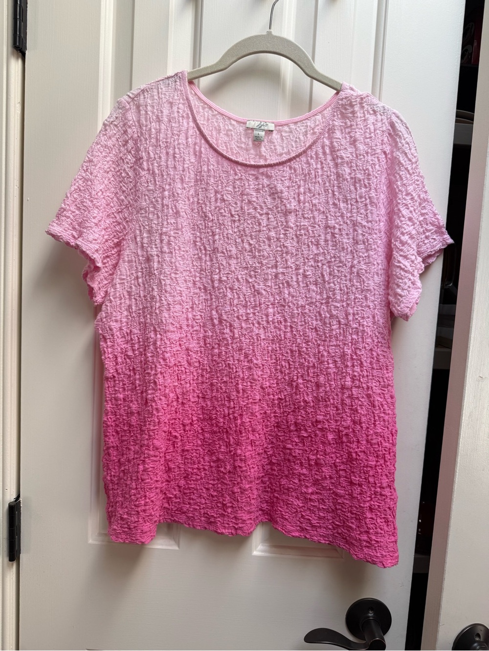 J. Jill Pink Ombre Crinkle Short Sleeve Tee